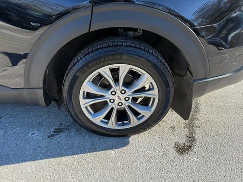 Used 2022 Ford Explorer XLT w/ Equipment Group 202A image 23