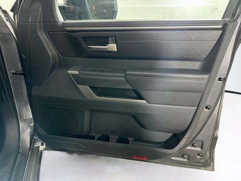 Used 2022 Toyota Tundra SR5 AWD/4WD image 29