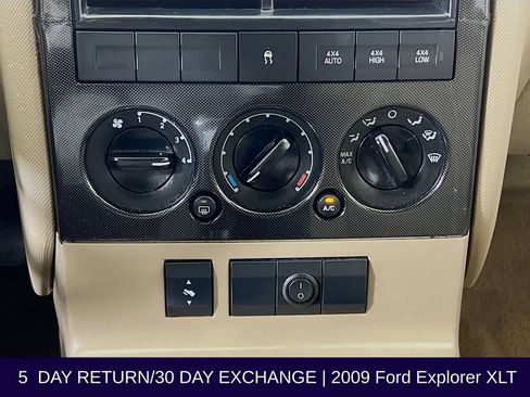 Used 2009 Ford Explorer XLT AWD/4WD image 17