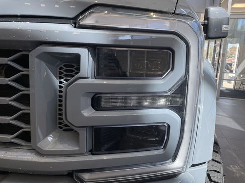 Used 2025 Ford F450 Platinum w/ Platinum Plus Package image 5