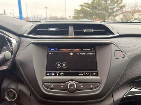 Used 2023 Chevrolet TrailBlazer LT image 35