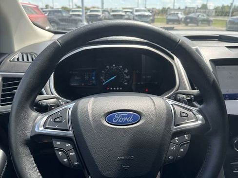 Used 2020 Ford Edge SEL AWD/4WD image 19