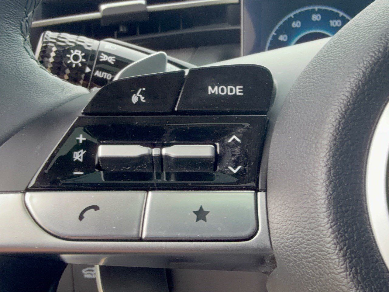 Certified 2024 Hyundai Tucson Limited FWD image 18