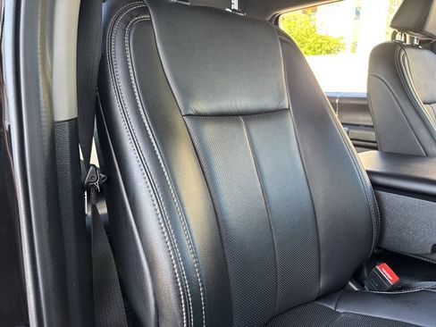 Used 2021 Ford F350 Lariat w/ Lariat Ultimate Package AWD/4WD image 32