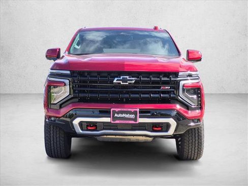 New 2026 Chevrolet Suburban Z71 AWD/4WD image 2