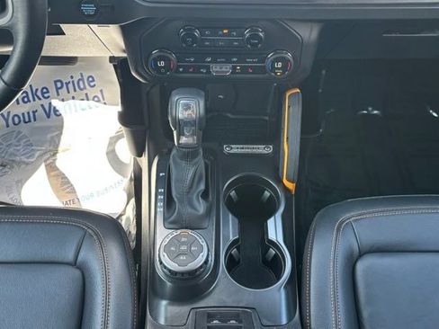 Used 2024 Ford Bronco Badlands AWD/4WD image 23
