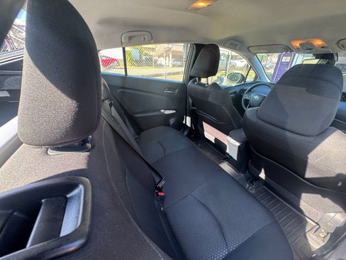 Used 2020 Toyota Prius LE w/ Carpet Mat Package AWD/4WD image 24