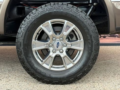 Used 2017 Ford F150 Lariat w/ Equipment Group 502A Luxury AWD/4WD image 28