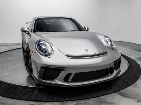 Used 2018 Porsche 911 GT3 w/ Sport Chrono Package image 21