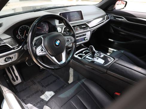 Used 2019 BMW 740i w/ M Sport Package RWD image 6