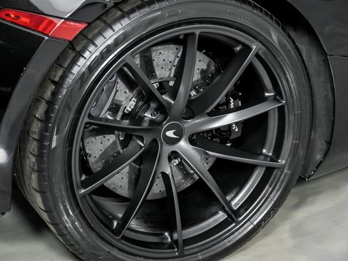 Used 2020 McLaren 720S Performance image 17
