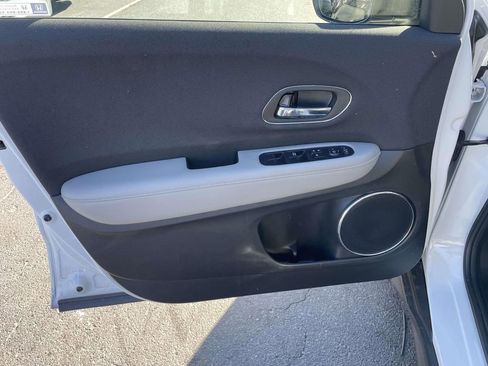 Used 2022 Honda HR-V EX image 26