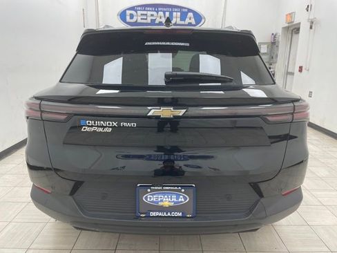 New 2026 Chevrolet Equinox EV LT image 18