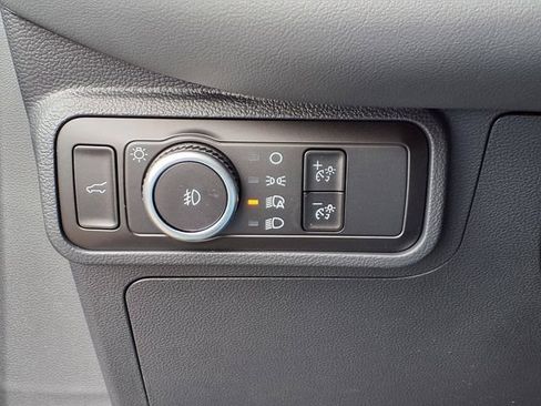 New 2026 Ford Explorer Active w/ Active Comfort Package RWD image 12