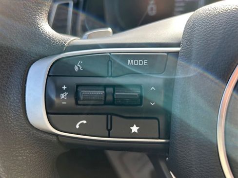 Certified 2024 Kia Sportage LX image 17