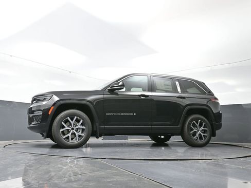 New 2025 Jeep Grand Cherokee Limited w/ Trailer Tow Package image 46