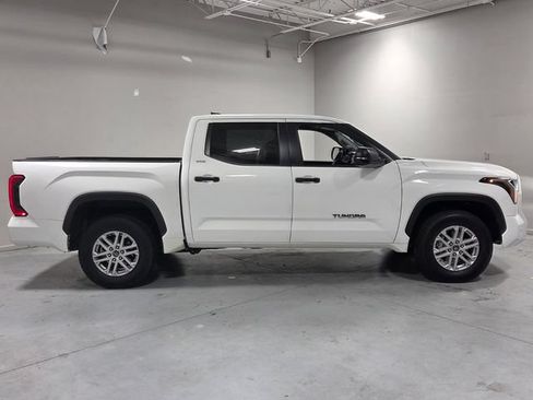 Used 2024 Toyota Tundra SR5 w/ SR5 Convenience Package RWD image 13