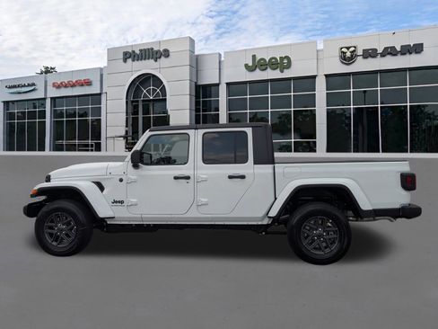 New 2026 Jeep Gladiator Sport image 6