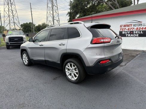 Used 2016 Jeep Cherokee Latitude w/ Comfort/Convenience Group FWD image 7