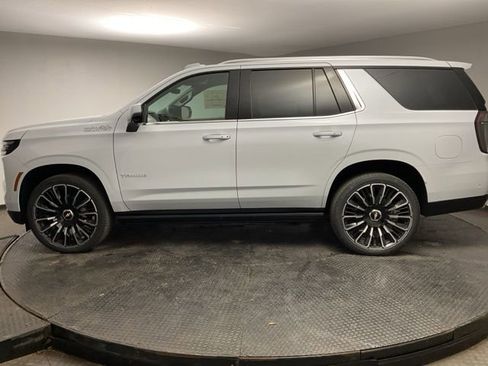 New 2026 Chevrolet Tahoe High Country AWD/4WD image 4