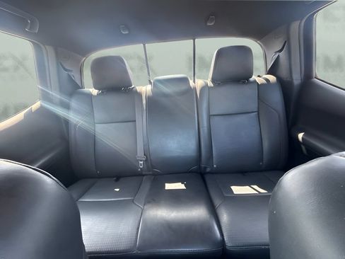 Used 2017 Toyota Tacoma TRD Pro AWD/4WD image 10