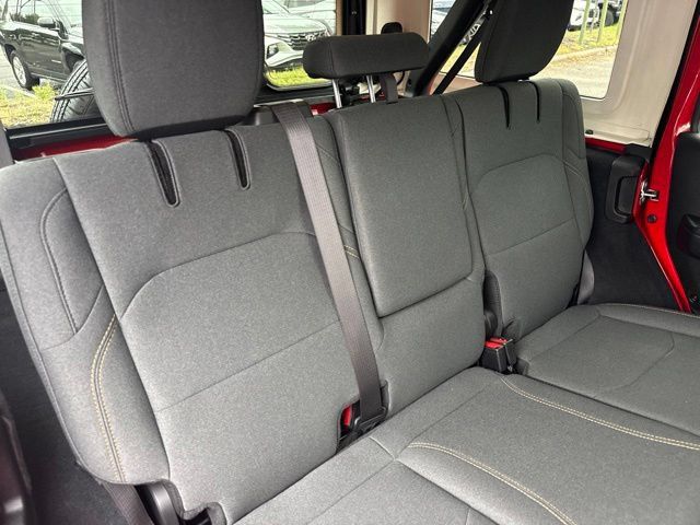 Used 2024 Jeep Wrangler Unlimited w/ Convenience Group AWD/4WD image 22