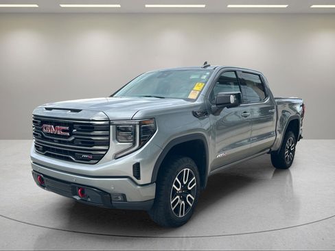 Used 2024 GMC Sierra 1500 AT4 w/ Technology Package AWD/4WD image 1