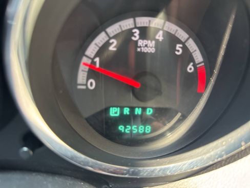 Used 2011 Dodge Caliber Mainstreet FWD image 32