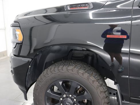 Used 2022 RAM 2500 Big Horn w/ Night Edition AWD/4WD image 34
