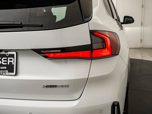 New 2026 BMW X1 xDrive28i w/ Technology Package image 9