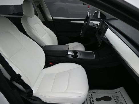 Used 2022 Tesla Model Y Performance AWD/4WD image 32