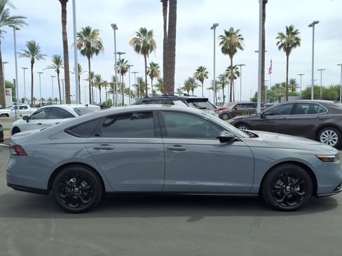 Used 2025 Honda Accord SE image 3
