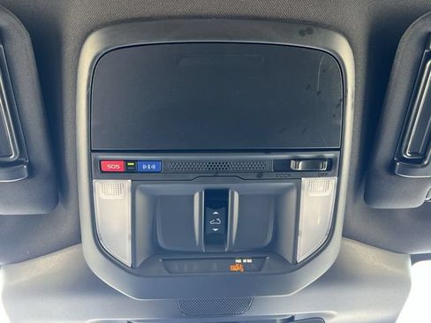 Certified 2025 Subaru Forester Touring AWD/4WD image 31