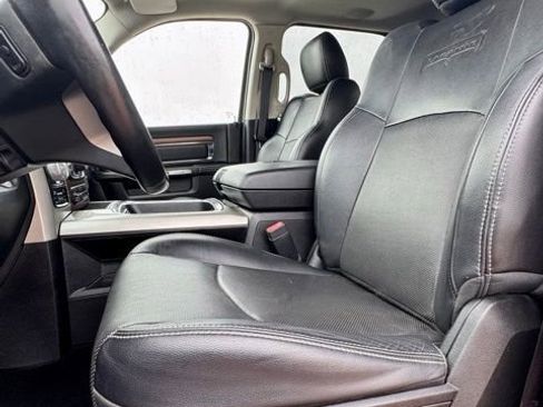 Used 2016 RAM 1500 Laramie w/ Convenience Group image 13