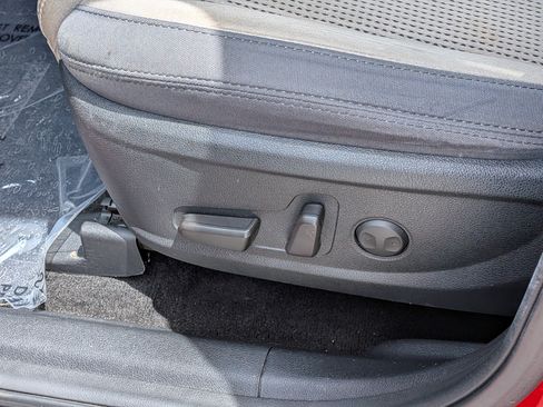 Used 2020 Hyundai Santa Fe SEL FWD image 19