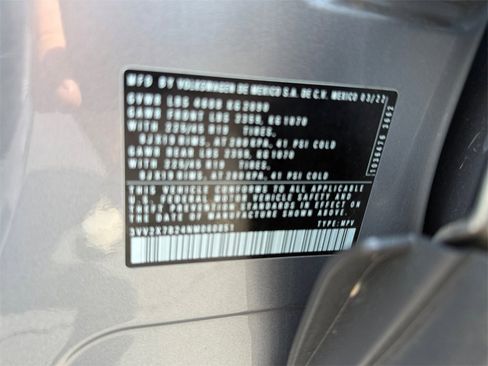 Used 2022 Volkswagen Taos SEL image 24