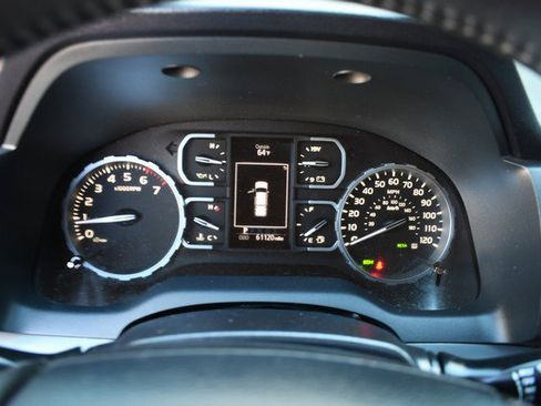 Certified 2020 Toyota Tundra Platinum image 32