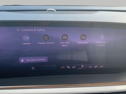 Used 2025 Buick Envision Avenir AWD/4WD image 19