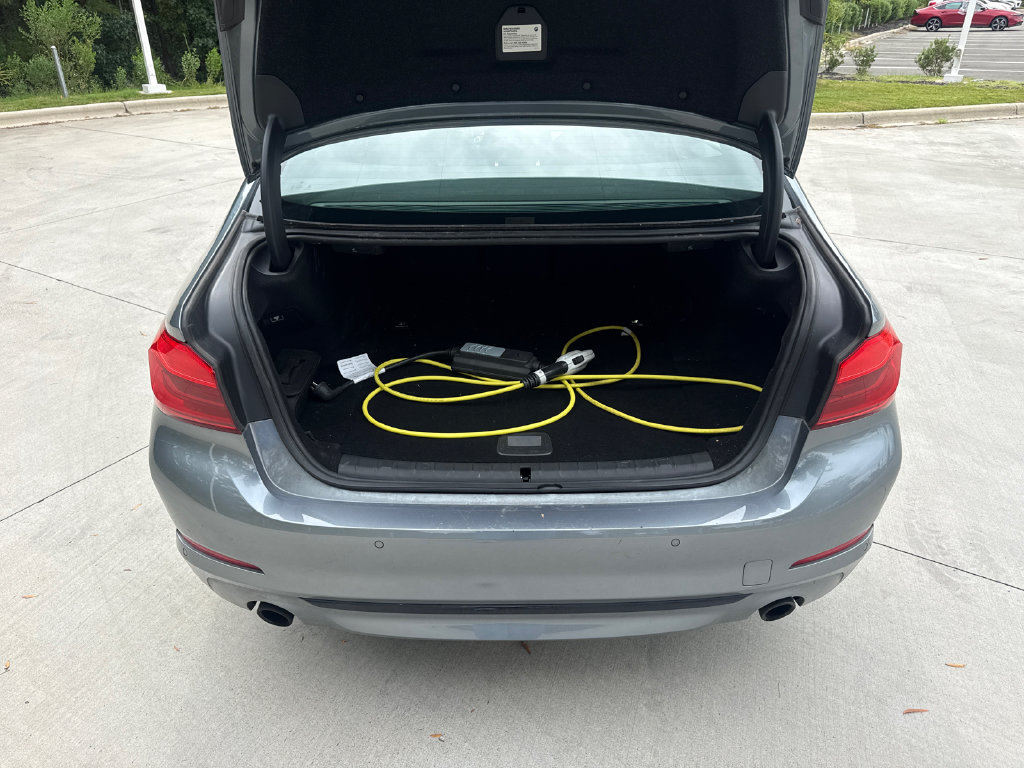 Used 2018 BMW 530e RWD image 32