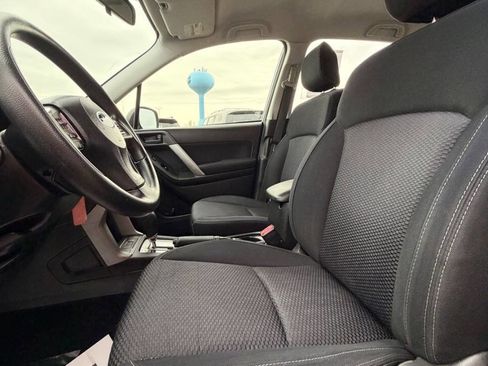 Used 2015 Subaru Forester 2.5i w/ Alloy Wheel Package image 16