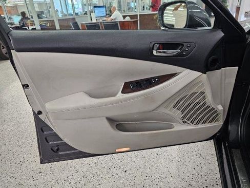 Used 2011 Lexus ES 350 FWD image 28