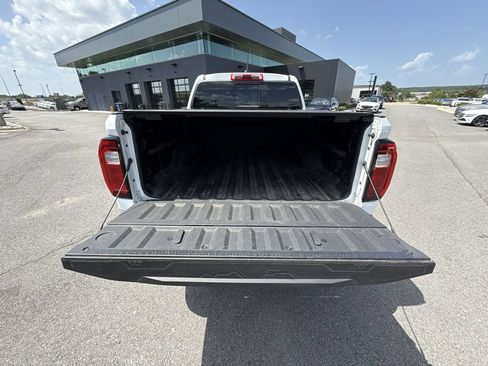 Used 2023 GMC Canyon AT4X AWD/4WD image 30