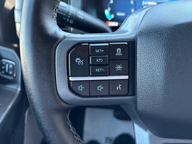 Used 2025 Ford F150 Lariat AWD/4WD image 11