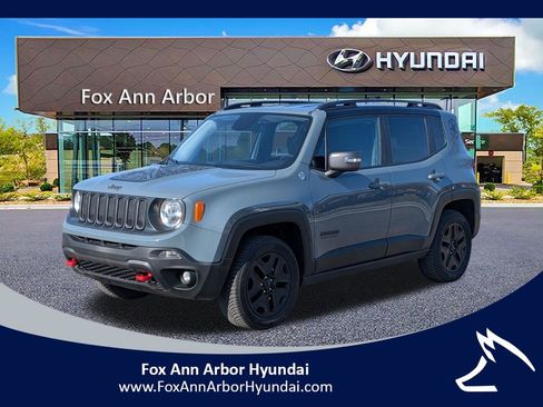Used 2017 Jeep Renegade Trailhawk AWD/4WD image 1