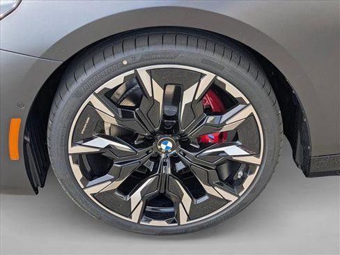 Used 2026 BMW 530i w/ M Sport Package image 9