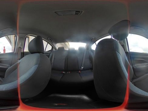 Used 2023 Nissan Versa SV image 40