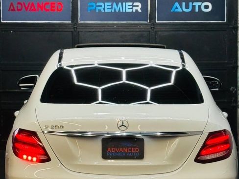 Used 2018 Mercedes-Benz E 300 image 16