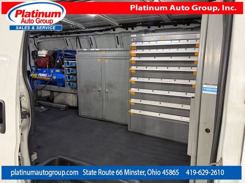 Used 2018 Chevrolet Express 3500 Extended w/ Driver Convenience Package RWD image 36