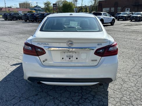 Used 2018 Nissan Altima FWD image 7