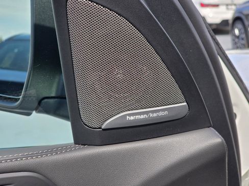 New 2026 BMW X5 xDrive40i w/ Executive Package image 18